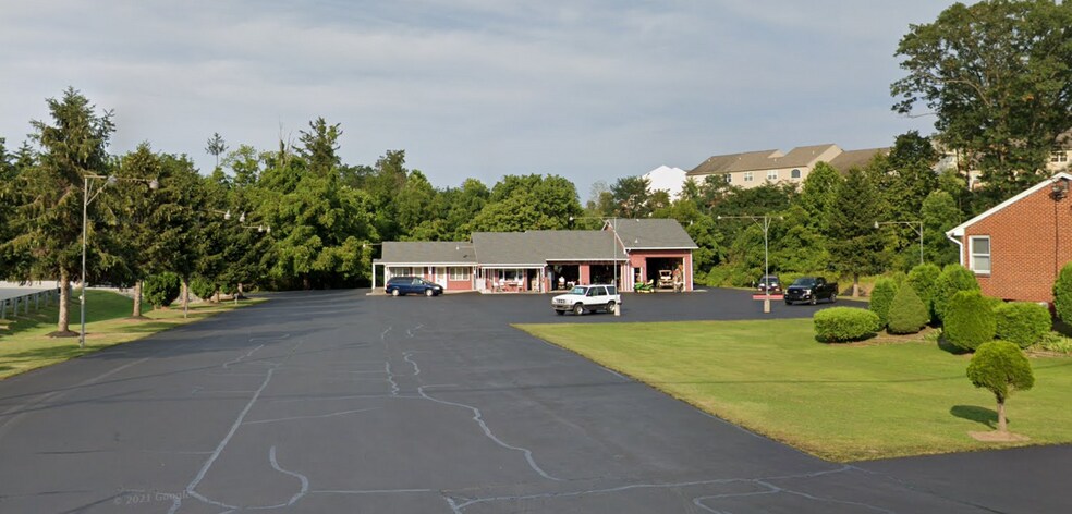 More Photos Of 669 Gaumer Rd, New Cumberland Industrial For Sale