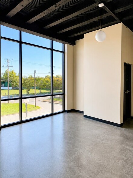 More Photos Of 1225 E Fifth St, Winston-Salem Office For Lease