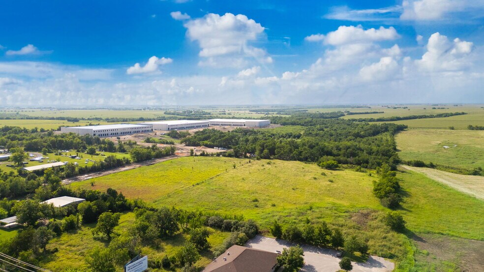 More Photos Of West 2nd Street, Taylor Land For Sale
