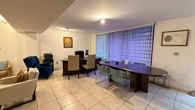 More Photos Of 1651 W 37th St, Hialeah Warehouse For Sale