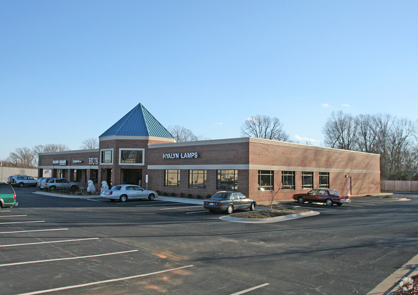 Primary Photo Of 2921 Battleground Ave, Greensboro General Retail For Lease