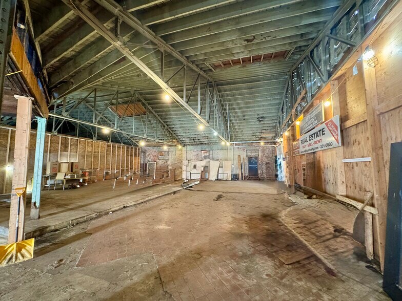 Primary Photo Of 20 Isaac St, Norwalk Restaurant For Lease