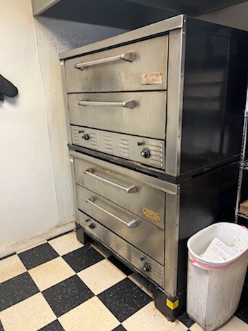 More Photos Of 10714 Main St, Mantua Storefront Retail Residential For Sale