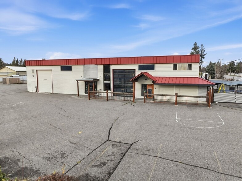 More Photos Of 4110 S Bowdish Rd, Spokane Flex For Sale