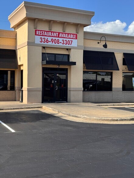 More Photos Of 2502 Battleground Ave, Greensboro Fast Food For Lease