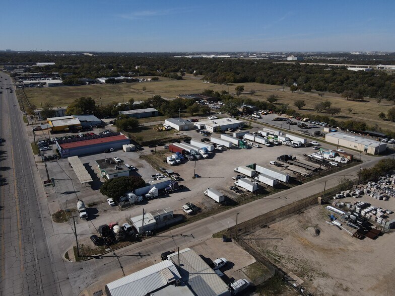More Photos Of 2626 E Main St, Grand Prairie Truck Terminal For Lease