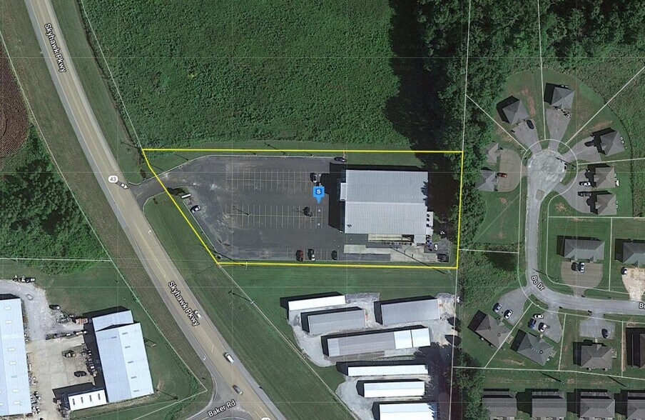 More Photos Of 4200 Skyhawk Pky, Martin Supermarket For Lease