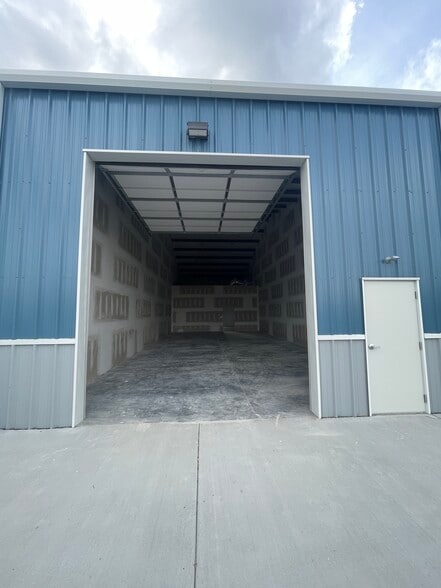 More Photos Of 101 John C Watts dr, Nicholasville Warehouse For Sale