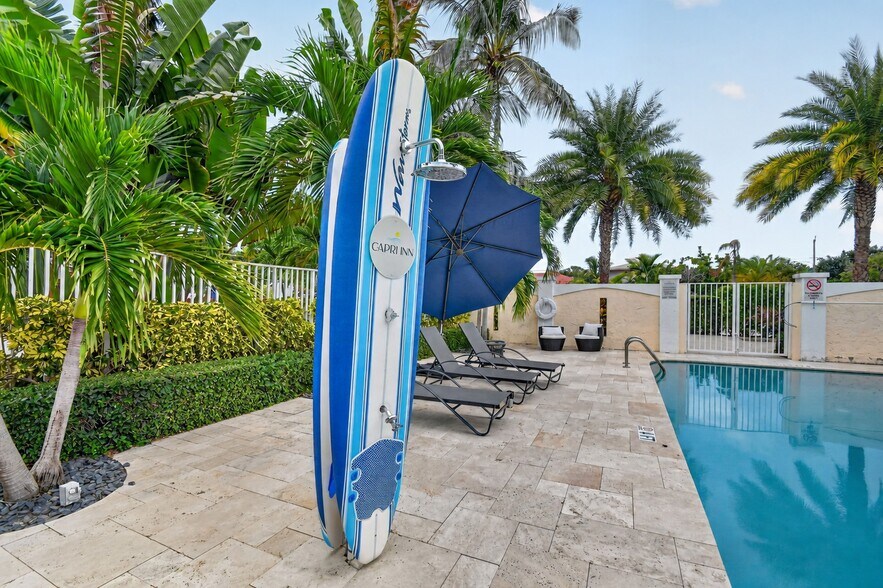 More Photos Of 911 N Federal Hwy, Lake Worth Apartments For Sale
