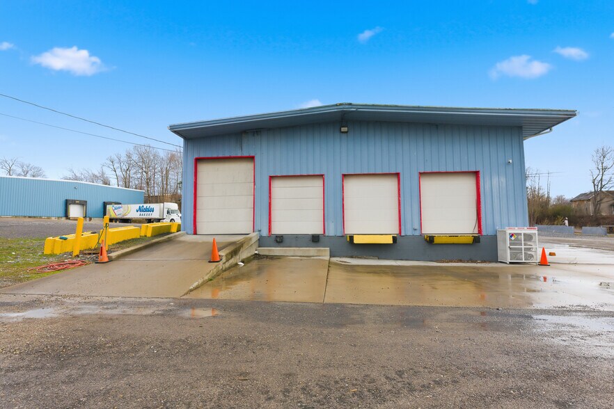 More Photos Of 1603 Grafton Rd, Morgantown Industrial For Lease