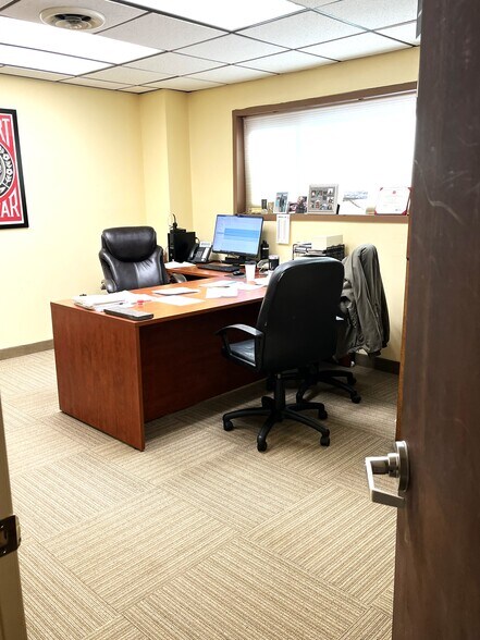 More Photos Of 280 Merrick Rd, Lynbrook Medical For Lease