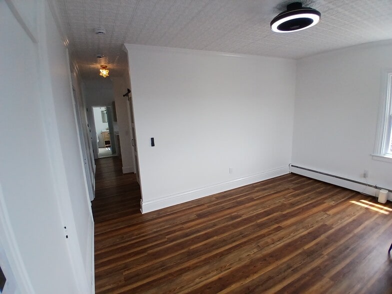 More Photos Of 119 Water St, Stonington Apartments For Sale