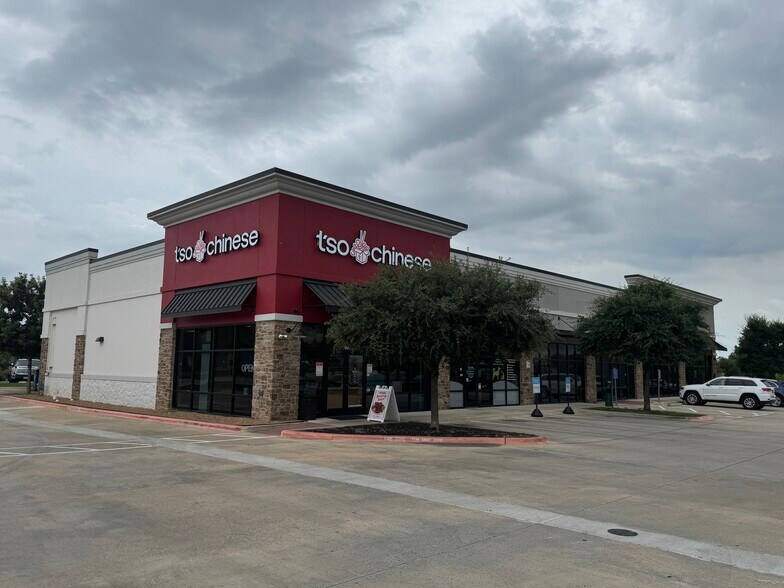 More Photos Of 1824 W Slaughter Ln, Austin Freestanding For Lease