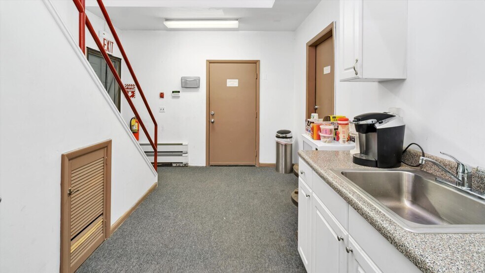 More Photos Of 32 Chichester Ave, Center Moriches Industrial For Sale