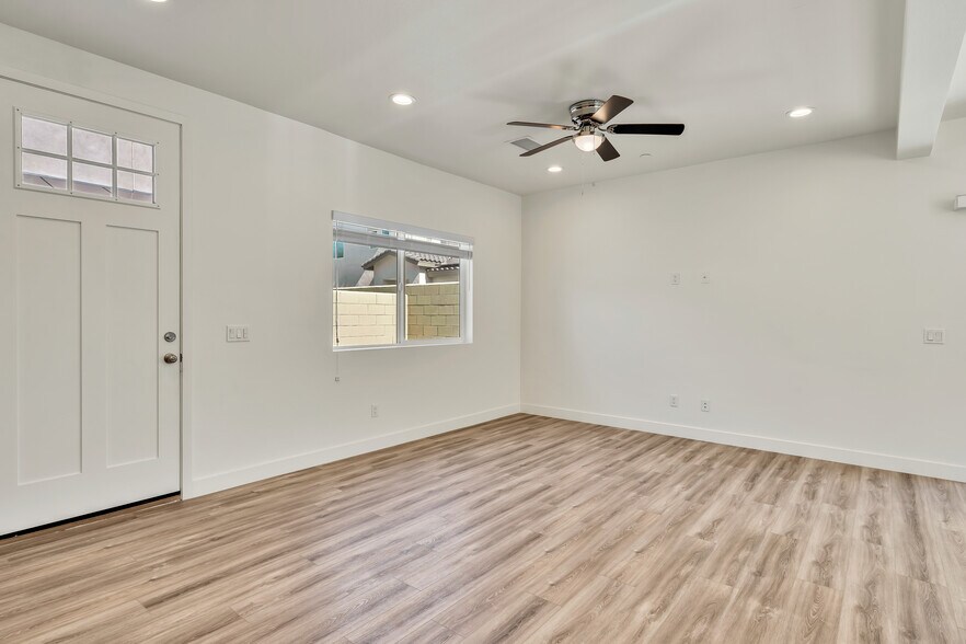 More Photos Of 33912 Whispering Palms Trail, Cathedral City Apartments For Sale