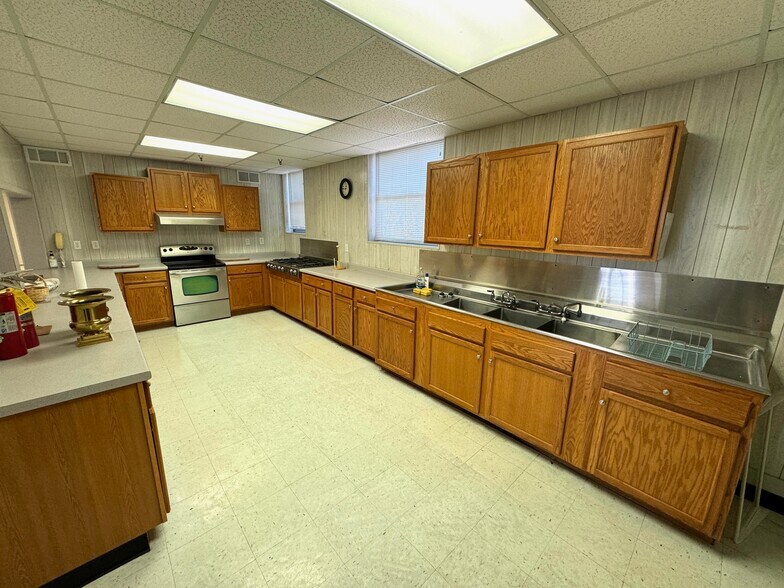 More Photos Of 5061 Austell-Powder Springs Rd, Clarkdale Religious Facility For Sale