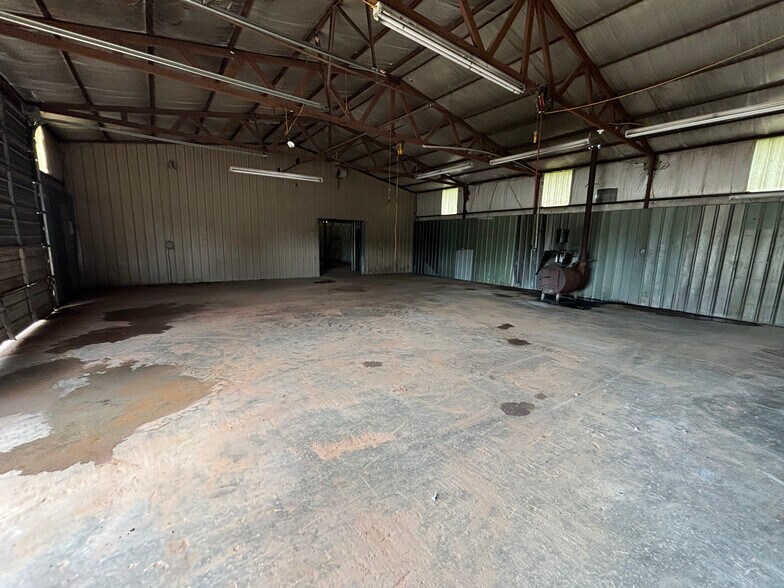 More Photos Of 11178 3660 Rd, Wewoka Light Distribution For Sale