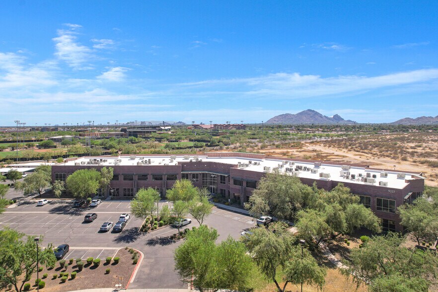 More Photos Of 9237 E Via De Ventura, Scottsdale Office For Sale