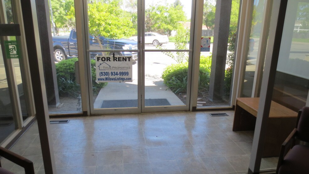 More Photos Of 360 W Sycamore St, Willows Office For Sale