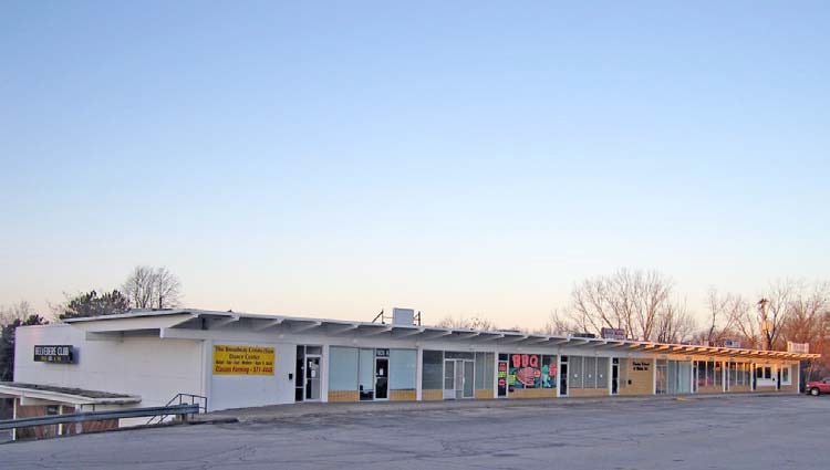 Primary Photo Of 7803-7821 Military Ave, Omaha Unknown For Lease