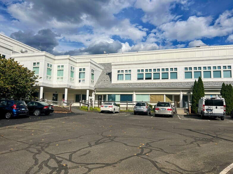 More Photos Of 77 Main St N, Southbury Storefront Retail Office For Sale