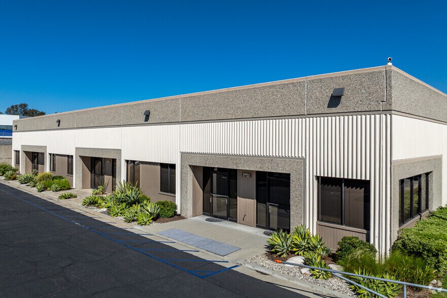 More Photos Of 17731-17739 Sampson Ln, Huntington Beach Light Manufacturing For Lease