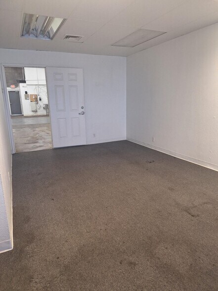 More Photos Of 5067-5085 Arville St, Las Vegas Unknown For Lease