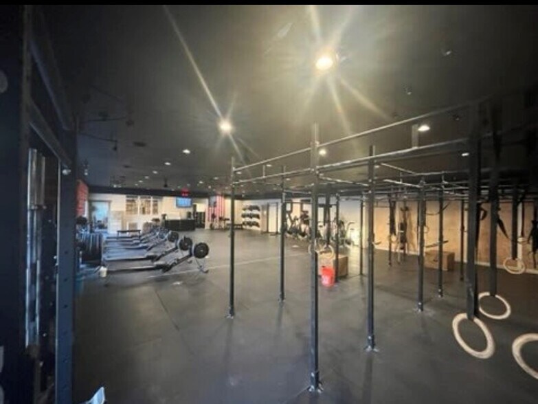 More Photos Of 400-448 N Freedom Blvd, Provo Storefront Retail Office For Lease