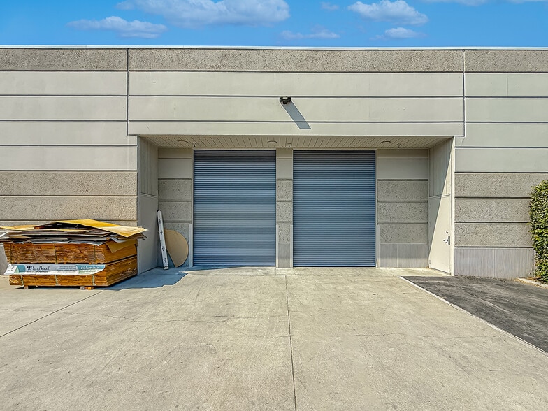 More Photos Of 2360 E Sturgis Rd, Oxnard Warehouse For Sale