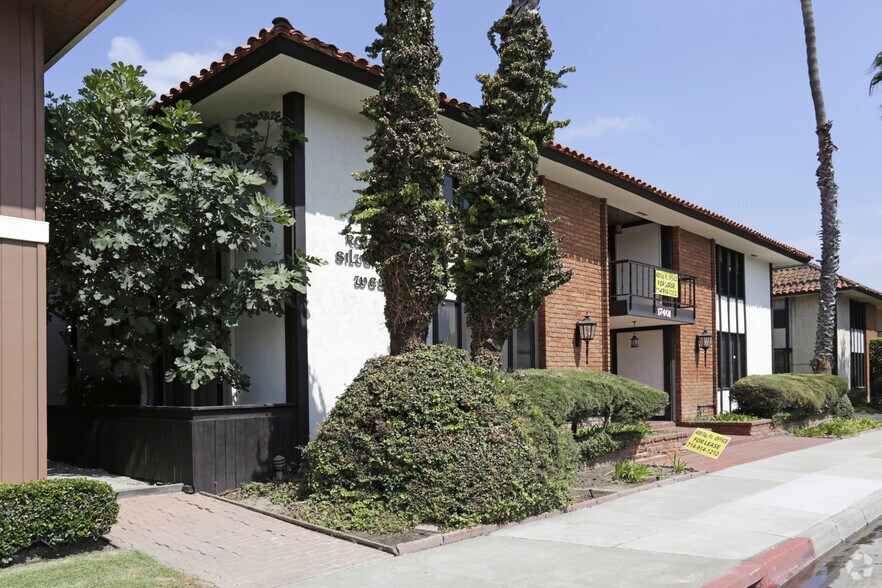 More Photos Of 17401 Irvine Blvd, Tustin Office For Lease