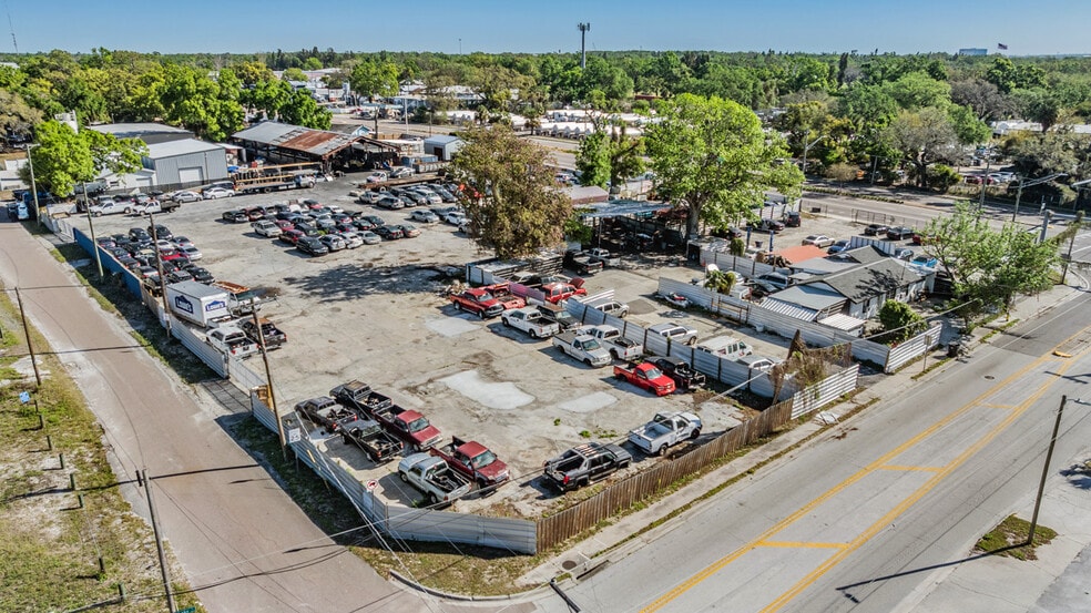 More Photos Of 3710 N 40th St, Tampa Auto Salvage Facility For Sale
