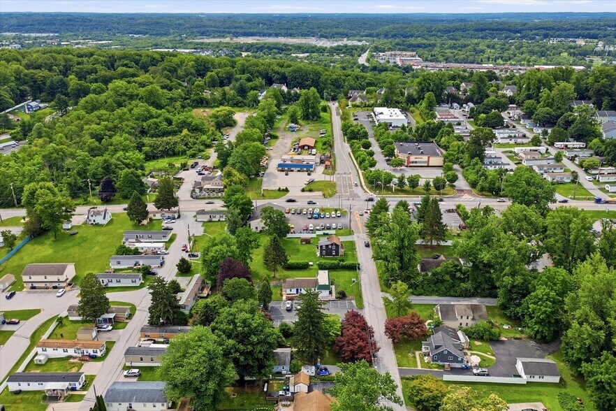More Photos Of 103 Garris Rd, Downingtown Medical For Sale