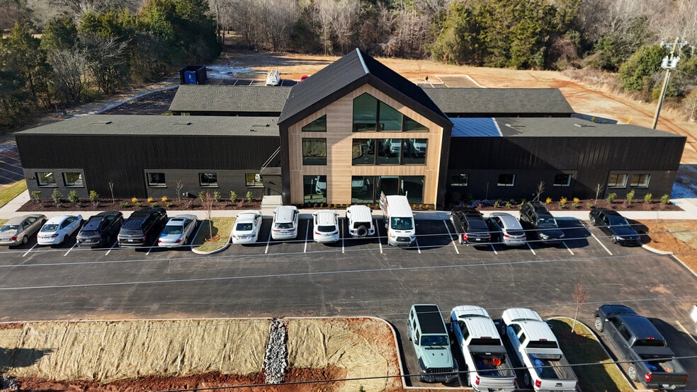 More Photos Of 2339 Odell School Rd, Concord Medical For Lease
