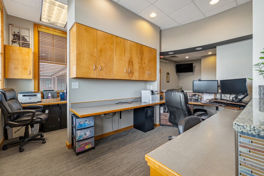 More Photos Of 5955 Mt Rushmore Rd, Rapid City Storefront Retail Office For Sale