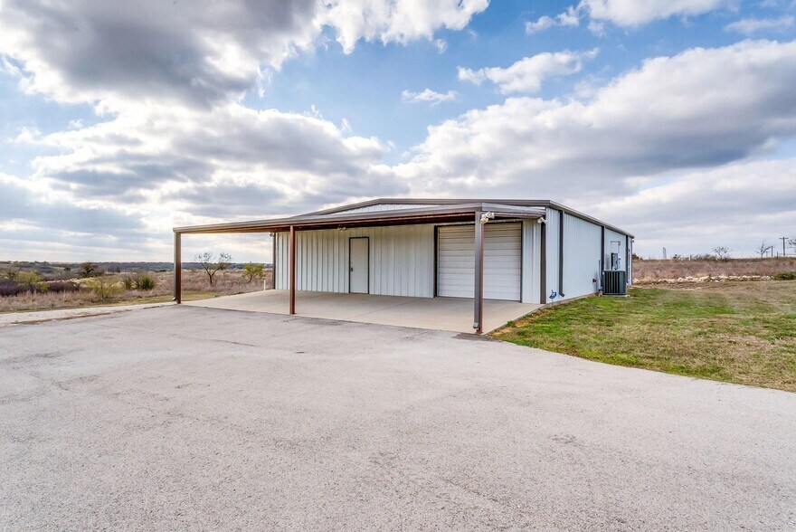 More Photos Of 13300 Cleburne Hwy, Cresson Industrial For Sale