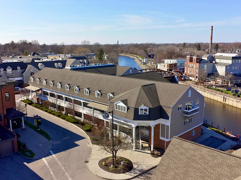 Primary Photo Of 330 Packetts Lndg, Fairport Unknown For Lease