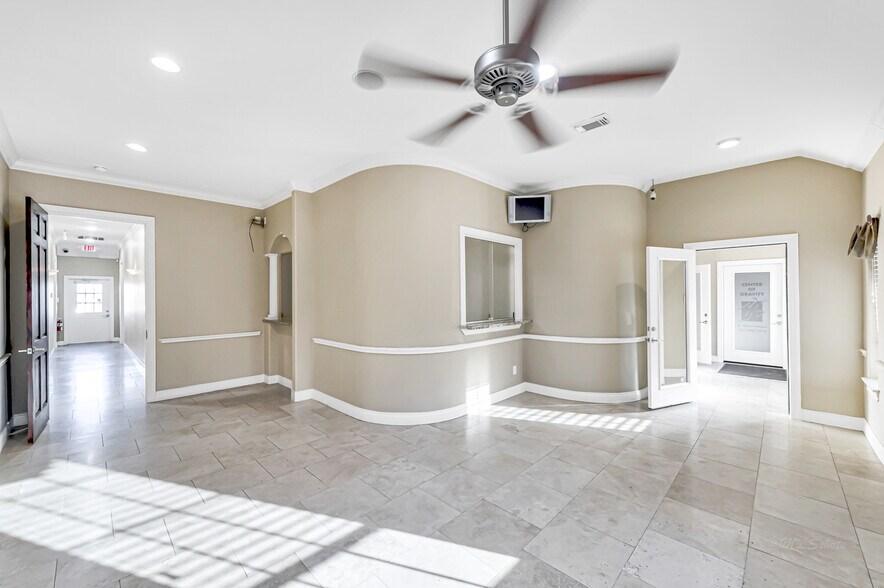 More Photos Of 607 Park Grove Dr, Katy Medical For Lease