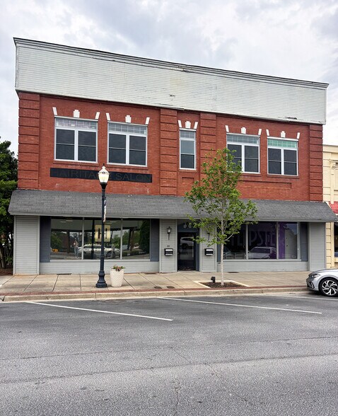 More Photos Of 319-321 Main St, Seneca Storefront For Sale