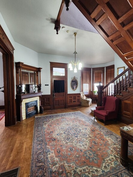 More Photos Of 1105 Palo Pinto St, Weatherford Hospitality For Sale