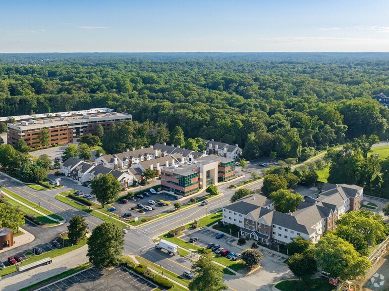 More Photos Of 130 Admiral Cochrane Dr, Annapolis Medical For Sale