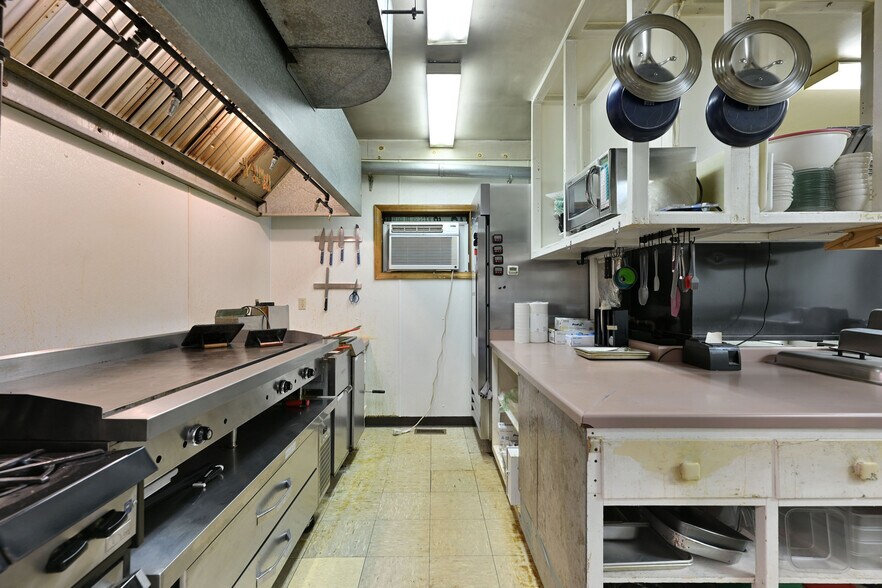 More Photos Of 23694 Clam Lake Rd, Clam Lake Restaurant For Sale