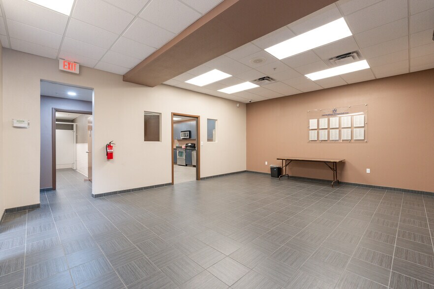 More Photos Of 2235 W Alice Ave, Phoenix Research And Development For Sale