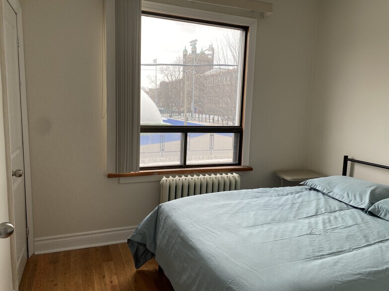 More Photos Of 195 Harbord St, Toronto Storefront Retail Residential For Sale