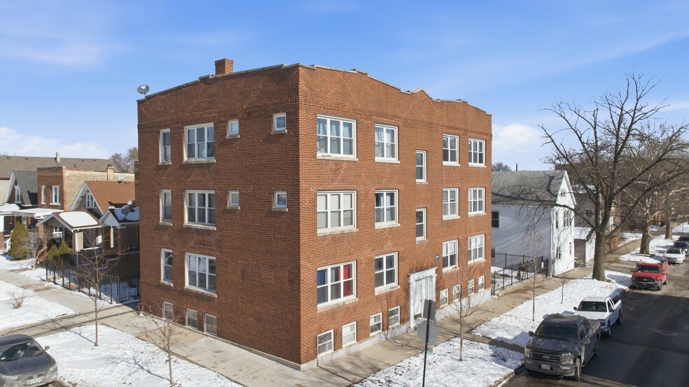Primary Photo Of 4948-58 W Dickens Ave, Chicago Apartments For Sale