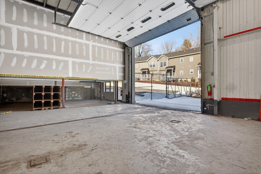 More Photos Of 330 Stage Rd, Monroe Auto Dealership For Lease