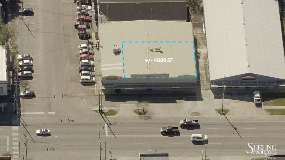 More Photos Of 201-207 W Pine St, Ponchatoula Freestanding For Lease