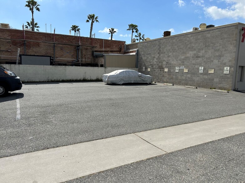 More Photos Of 1321 Post Ave, Torrance Loft Creative Space For Lease
