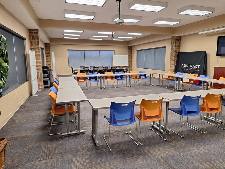 More Photos Of 1800 Union St, Lafayette Office For Sale