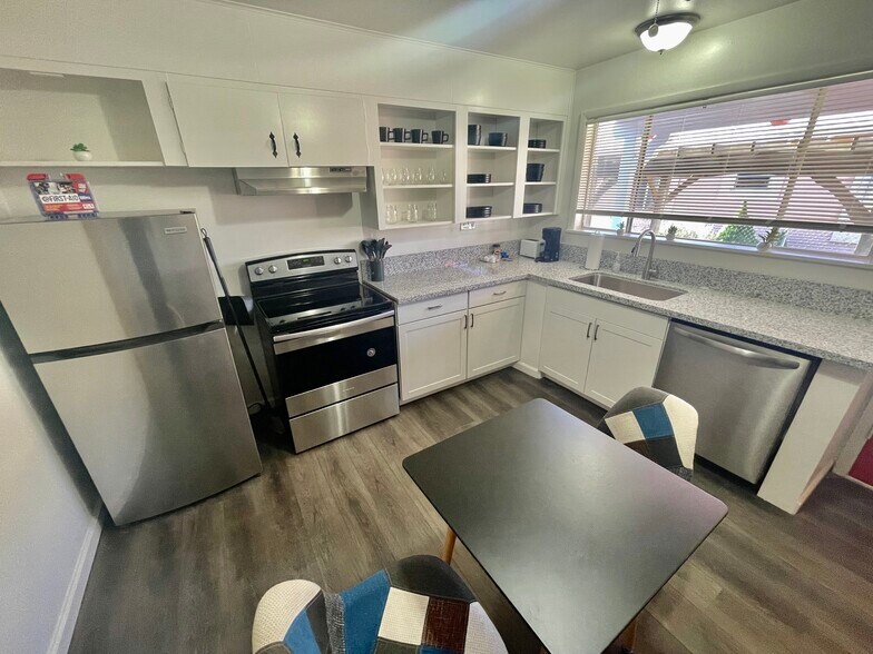 More Photos Of 929 Wheeler Ave, Reno Apartments For Sale