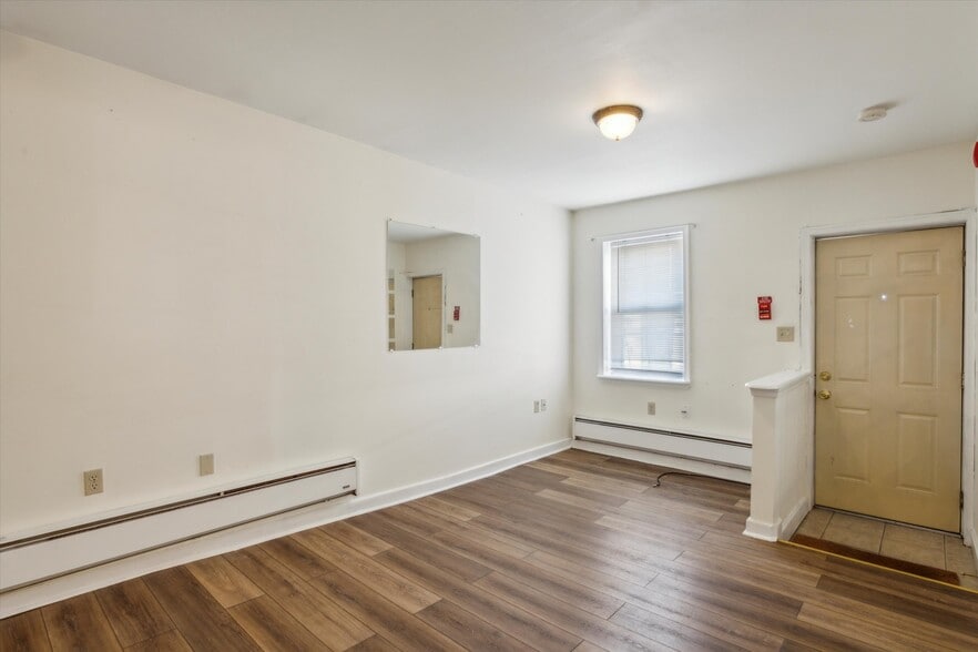 More Photos Of 2855 E Thompson St, Philadelphia Apartments For Sale